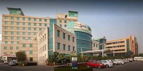 max hospital shalimar bagh delhi